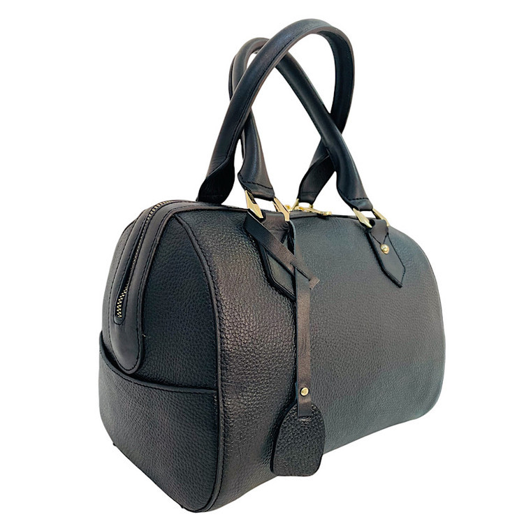 کیف ساخته شده از پوست گاو